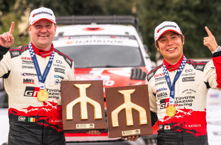 Кацута унаследовал победу после схода Невилля на последнем допе Aaron Johnston, Takamoto Katsuta