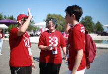 Волонтеры позволяют Ф1 экономить $15,5 миллионов в год Volunteers