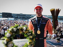 Porsche празднует 75-летие автоспорта победой Мюллера Nico Müller