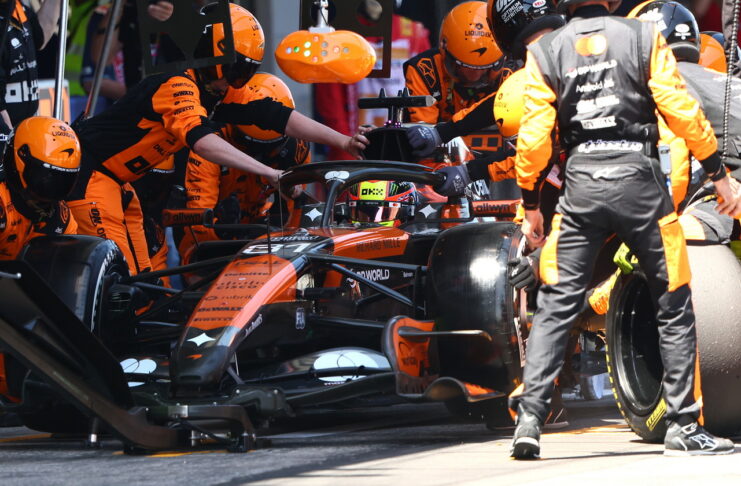 Барселона-2026: DHL Fastest Pit Stop Award — Лучший пит-стоп у McLaren Oscar Piastri, pitstop