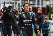 В Mercedes раскрыли новые подробности схода Расселла George Russell