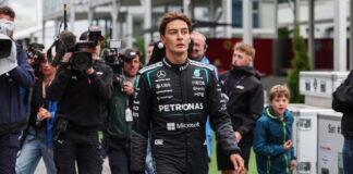 В Mercedes раскрыли новые подробности схода Расселла George Russell