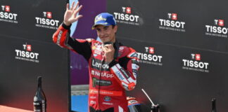 Маркес превратил поул-позицию в доминирующую победу в спринте Marc Marquez
