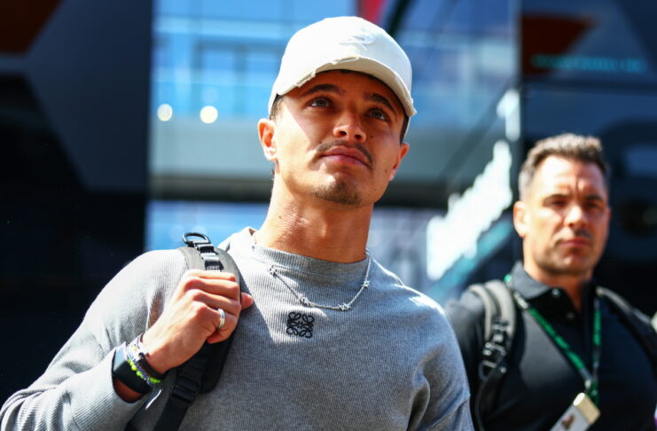 Норрис: От батарей лучше вообще отказаться Lando Norris