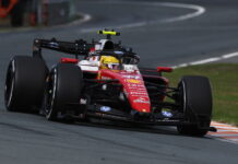 Льюис Хэмилтон: Я потерял время, застряв за Шарлем Lewis Hamilton