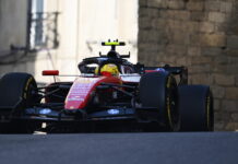 Льюис Хэмилтон получил предупреждение от стюардов Lewis Hamilton