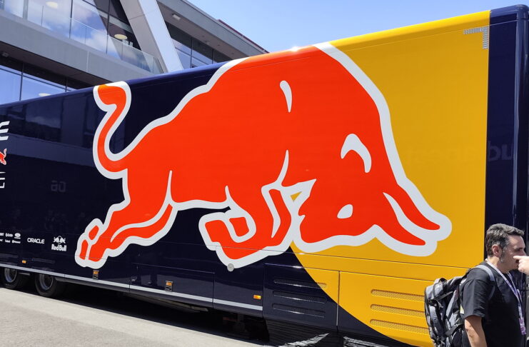 Макс Ферстаппен: Здорово, что Айзек восстановился Red Bull