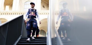 На машине Ферстаппена заменили двигатель Max Verstappen