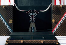 Формула 1 показала Кубок для победителя Гран При The COTA trophy