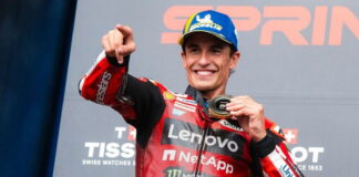 Маркес выиграл спринт и возглавил общий зачёт после схода Мартина Marc Marquez
